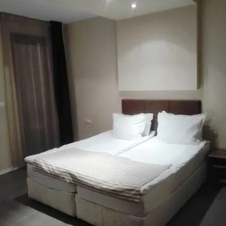 ホテル Green Life & Self Catering 4*